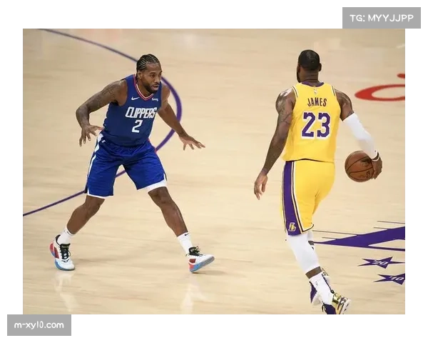 伦纳德带伤缠绷训练，快船攻防灵魂决战前存疑